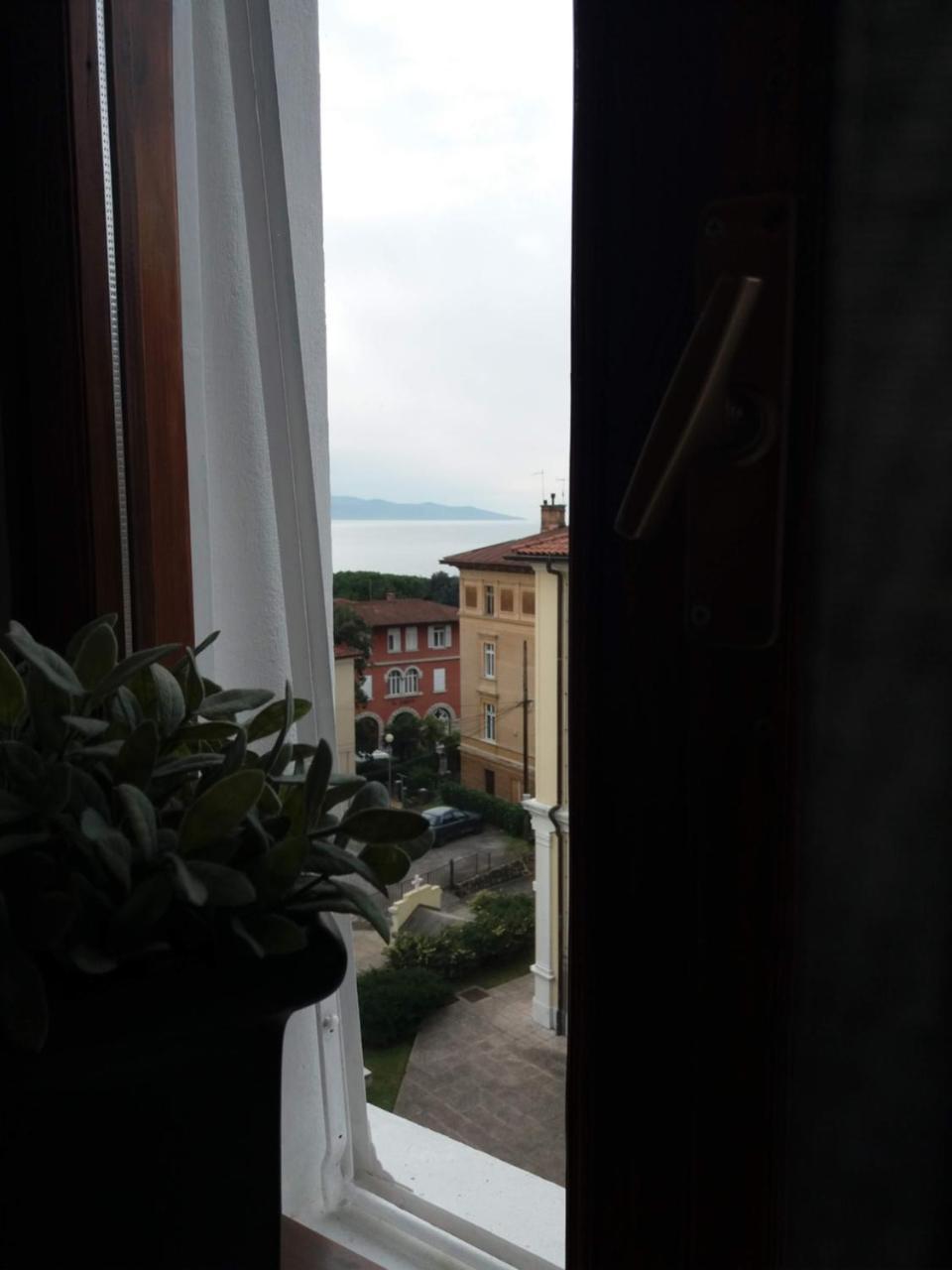 Apt Tennis Prime Location, Parking, Near Beach, Self Check-In Lejlighed Opatija Eksteriør billede
